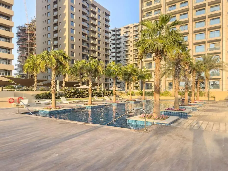 First Class Studio Luxury Getaway Dubai Apartment