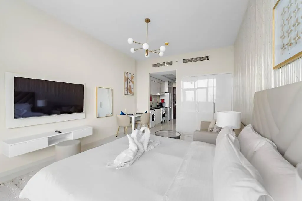 First Class Studio Luxury Getaway Dubai